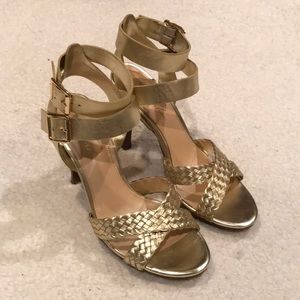 6/$20 Marc Fisher Heels